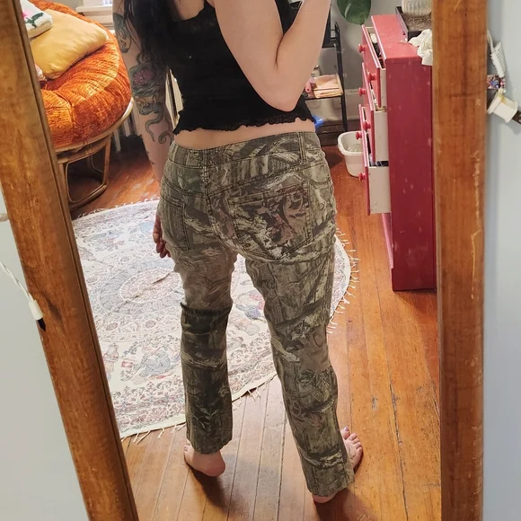 SOLD Mossy Oak Women's 8 Medium 29" Olive Green Realtree Camo Bootcut Pants - Picture 4 of 12